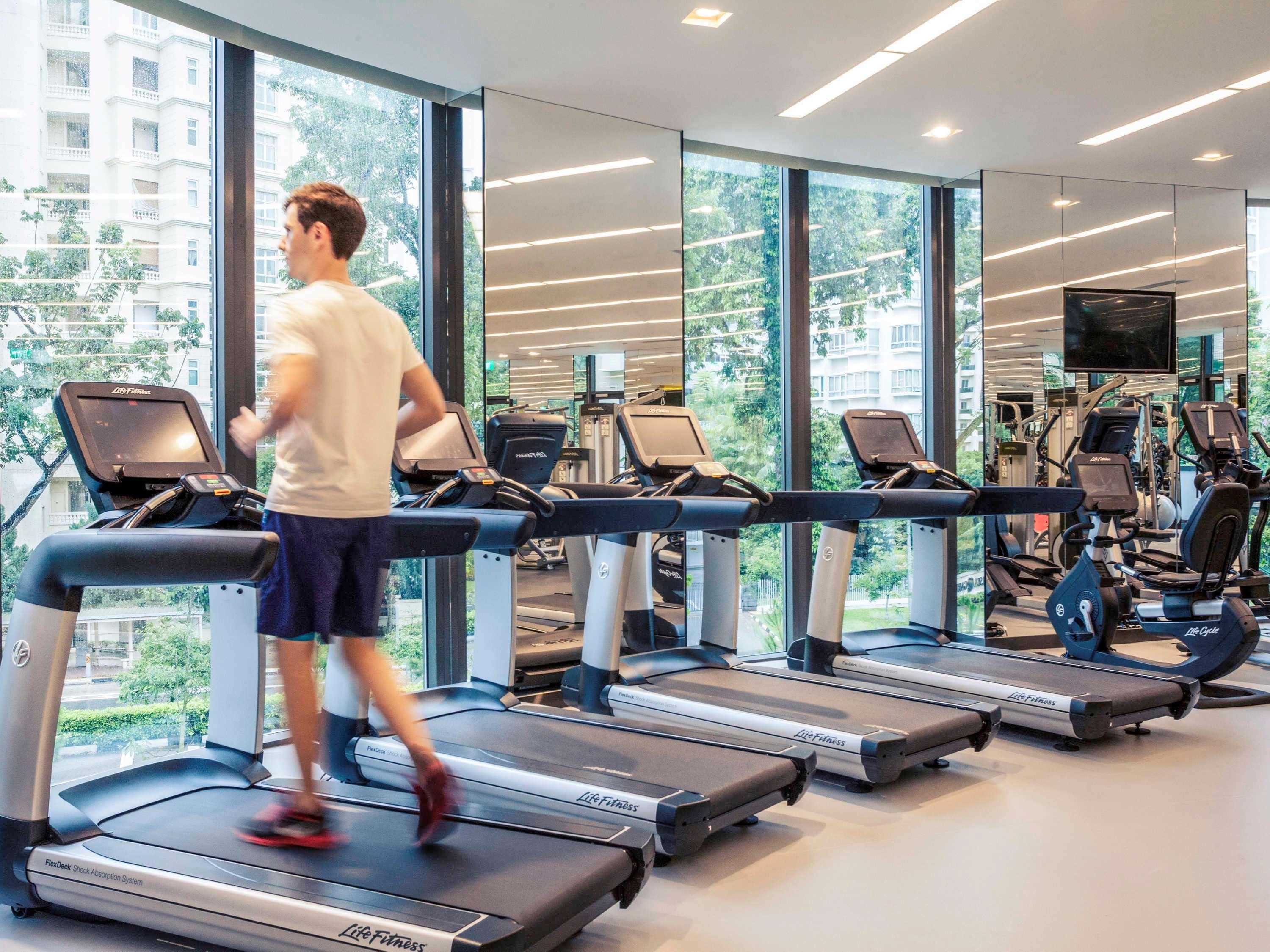 Mercure Singapore On Stevens Экстерьер фото