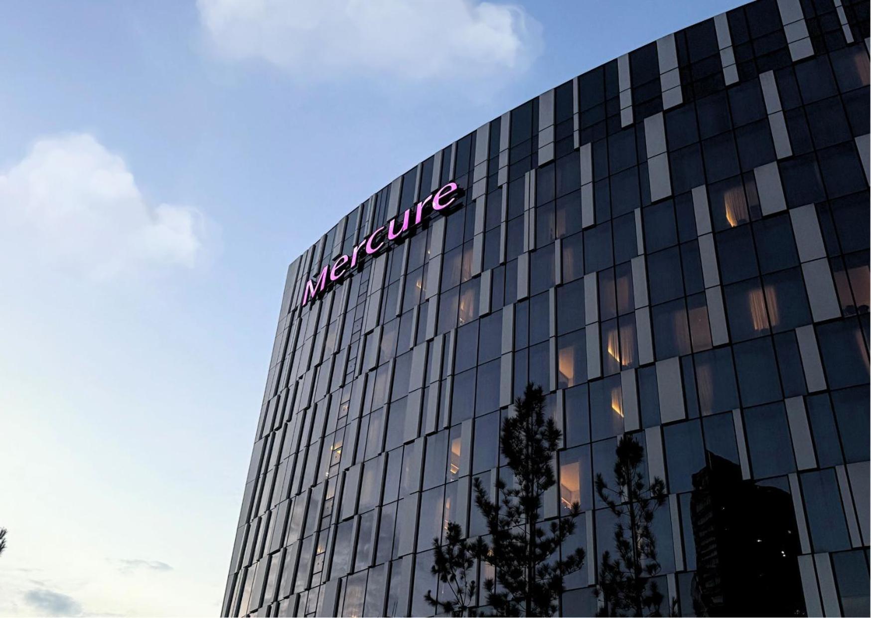 Mercure Singapore On Stevens Экстерьер фото