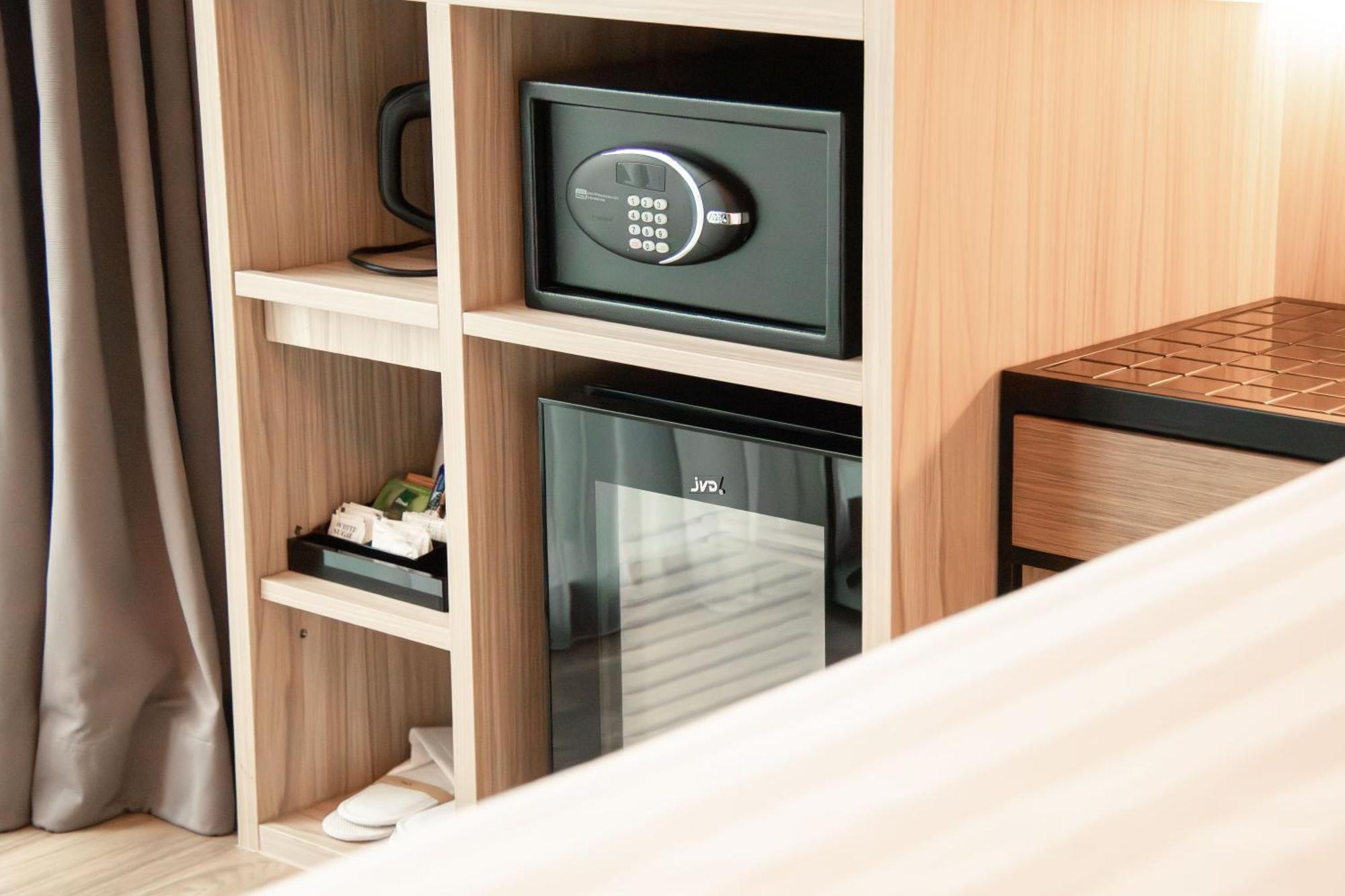 Mercure Singapore On Stevens Экстерьер фото