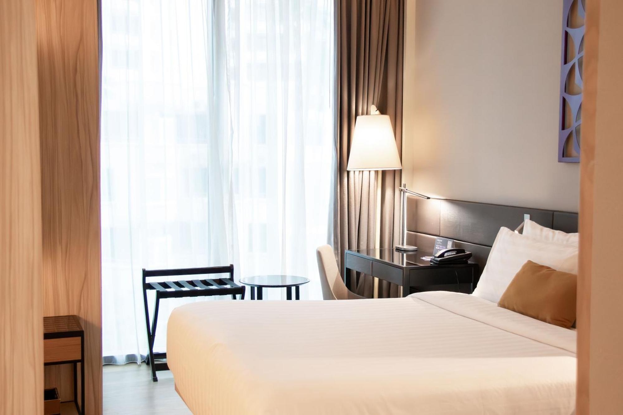 Mercure Singapore On Stevens Экстерьер фото